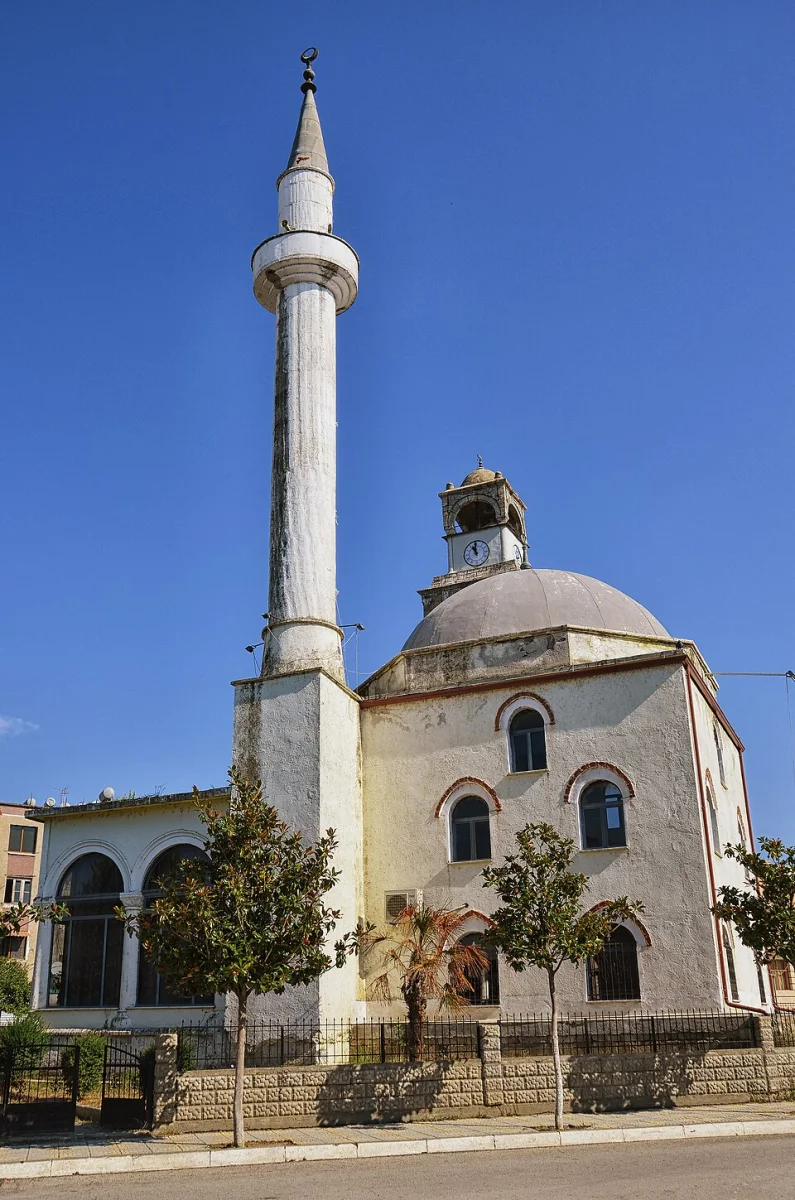 Peqin