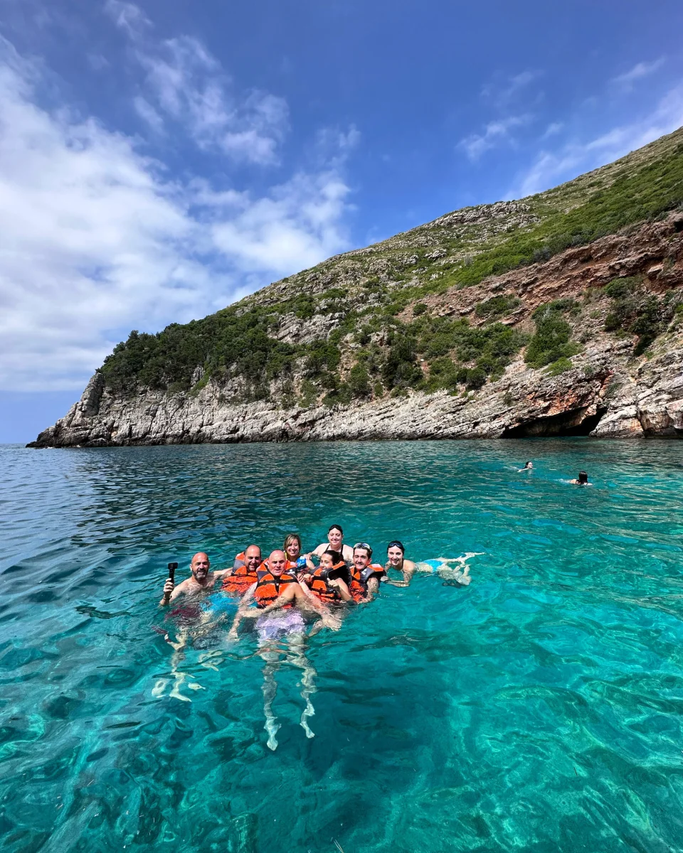 Gallery image for Grama Bay & Blue Gem Cave Speedboat
